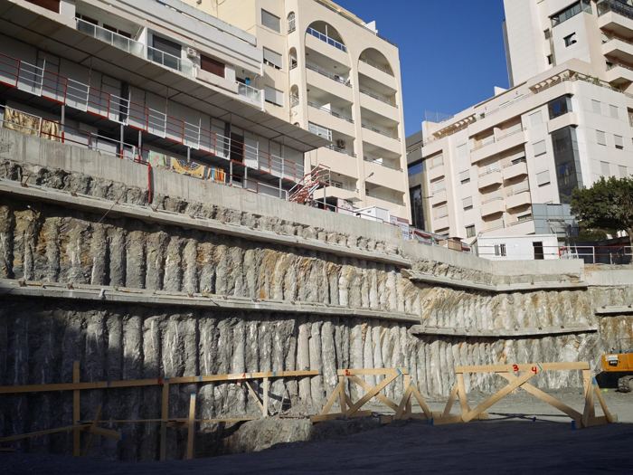 Paroi de pieux en mitoyenneté d’immeubles, Souk Jdid, Tanger